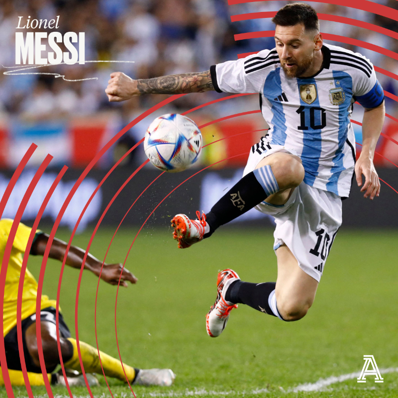 TheAthleticFC's tweet photo. How can a guy who’s always walking be everywhere at once?
🇦🇷 We profile Lionel Messi ahead of his final World Cup, as the in-form Argentina & PSG forward aims to win the one trophy that is missing from his incredible career.
#TheRadar | #WorldCup2022