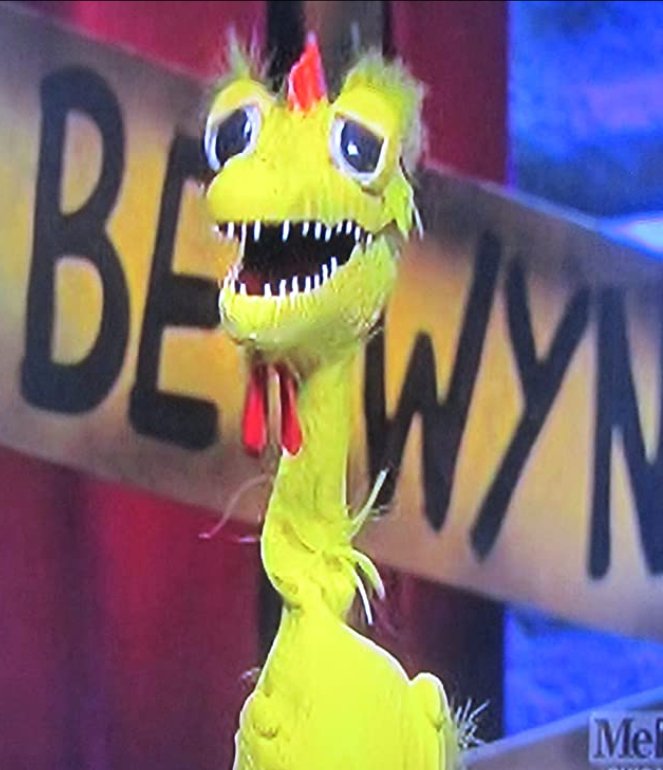 devastation79's tweet photo. #dvrcatchup #chicagopd
#svengoolie 
...the suspect lives in #Berwyn 

@Svengoolie https://t.co/NudcWtZ7bC