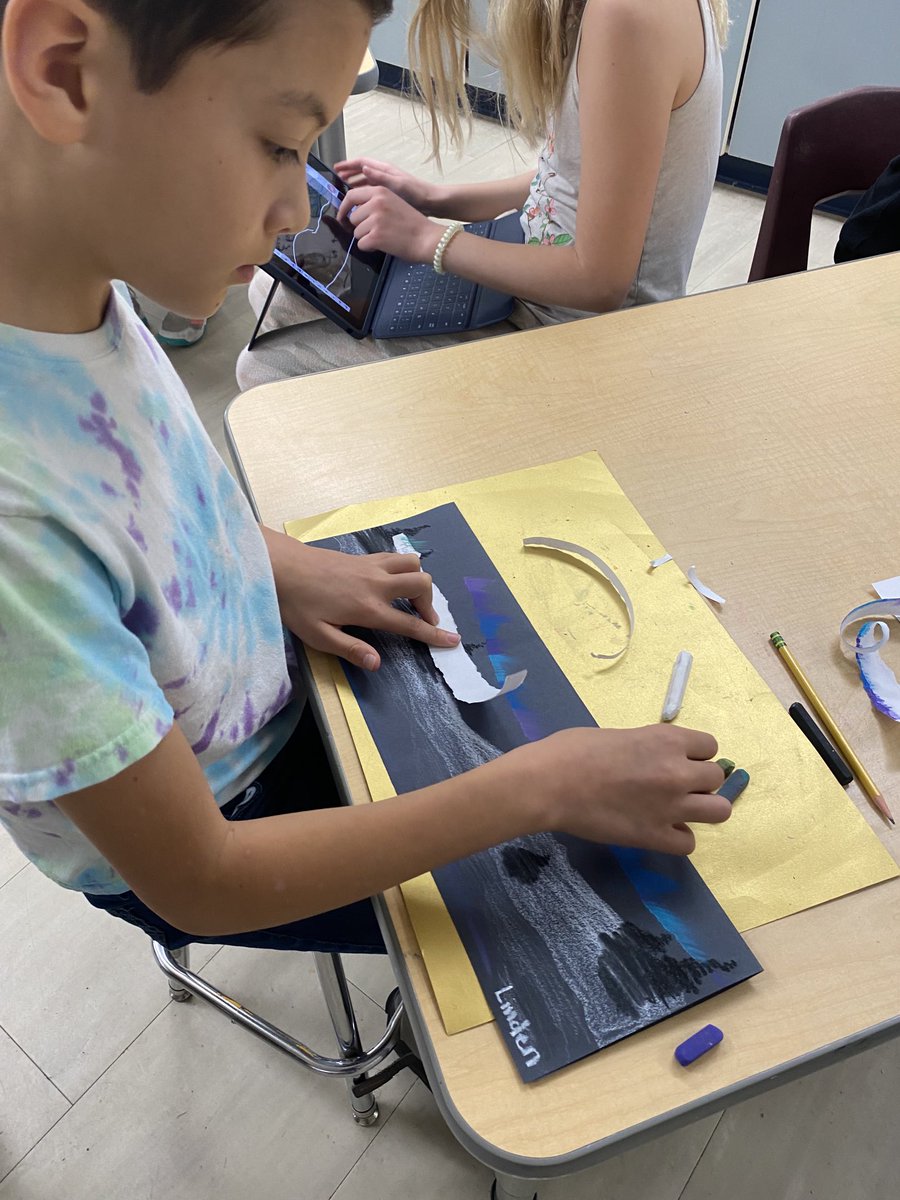 elizabethjosel1's tweet photo. There is power in repeating a lesson - students dive in with confidence and make space for their artist style!
#gwgreats #wayzatacreates https://t.co/b8luZMAMjj