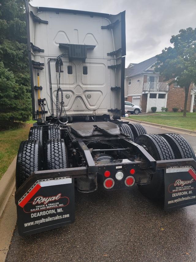 on Twitter "Check this 2016 Freightliner 