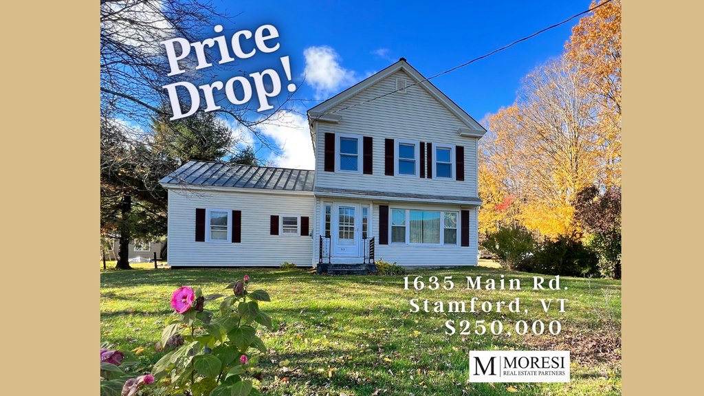 ⬇️PRICE DROP!⬇️

New lower price on this roomy three-bedroom Stamford Farmhouse. Private and peaceful backyard. Ten minutes to MASS MoCA and downtown North Adams. 

flexmls.com/share/7oICb/16…

#stamford #vermont #berkshirerealtors