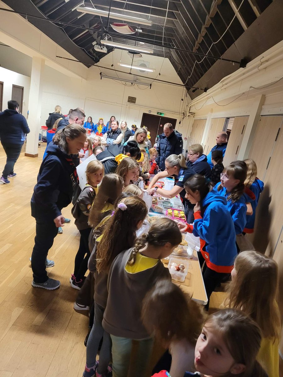 GGTweedbank's tweet photo. Well done and thank you to all our girls, parents and leaders for supporting our bake sale for @BBCCiN £160 raised! 👏👏👏@Girlguiding @GirlguidingScot @BordersCounty https://t.co/QavB2YUdWZ