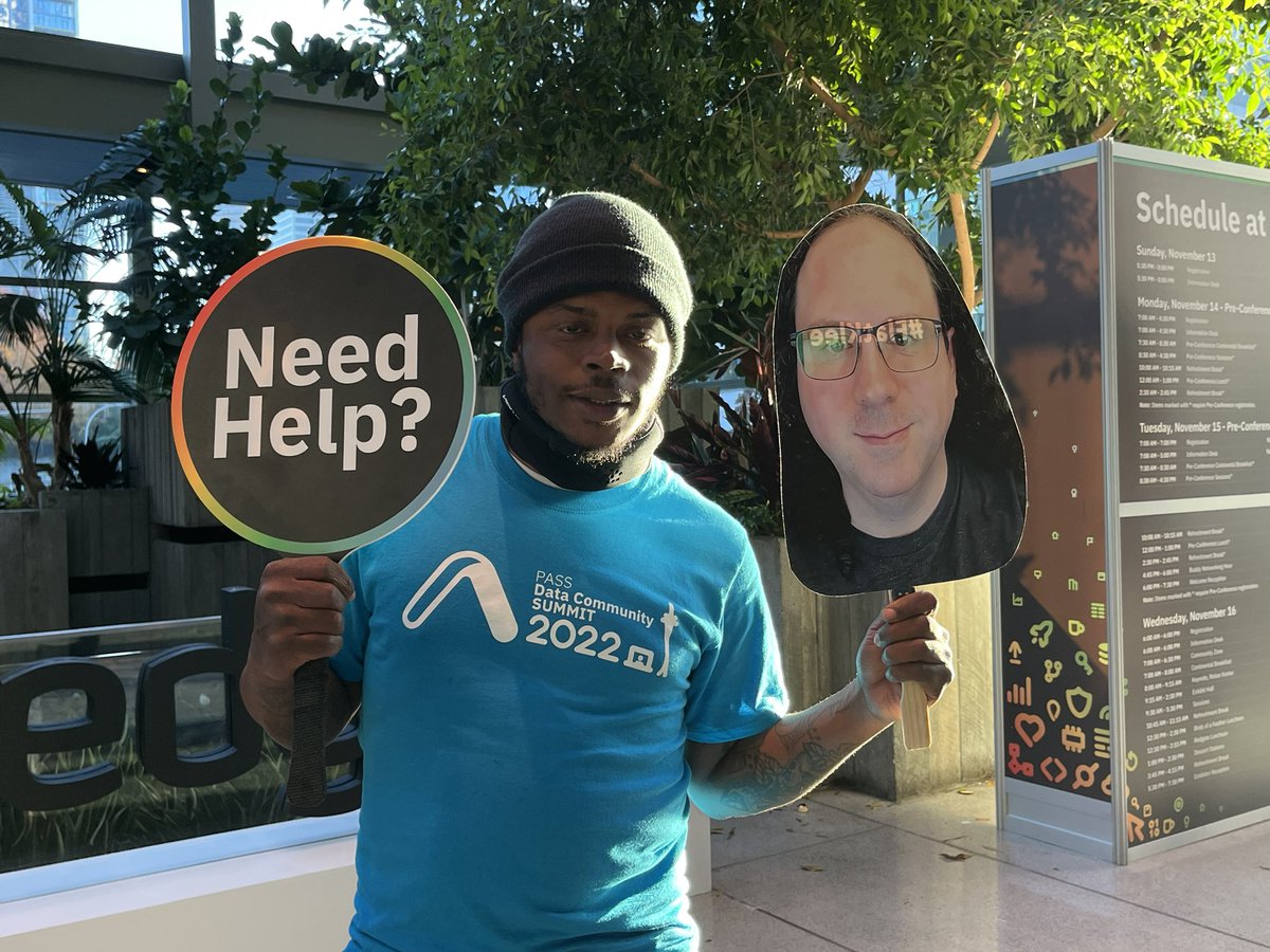 TracyBoggiano's tweet photo. #FlatKlee stopped to get some help. https://t.co/gzFzFnoWof