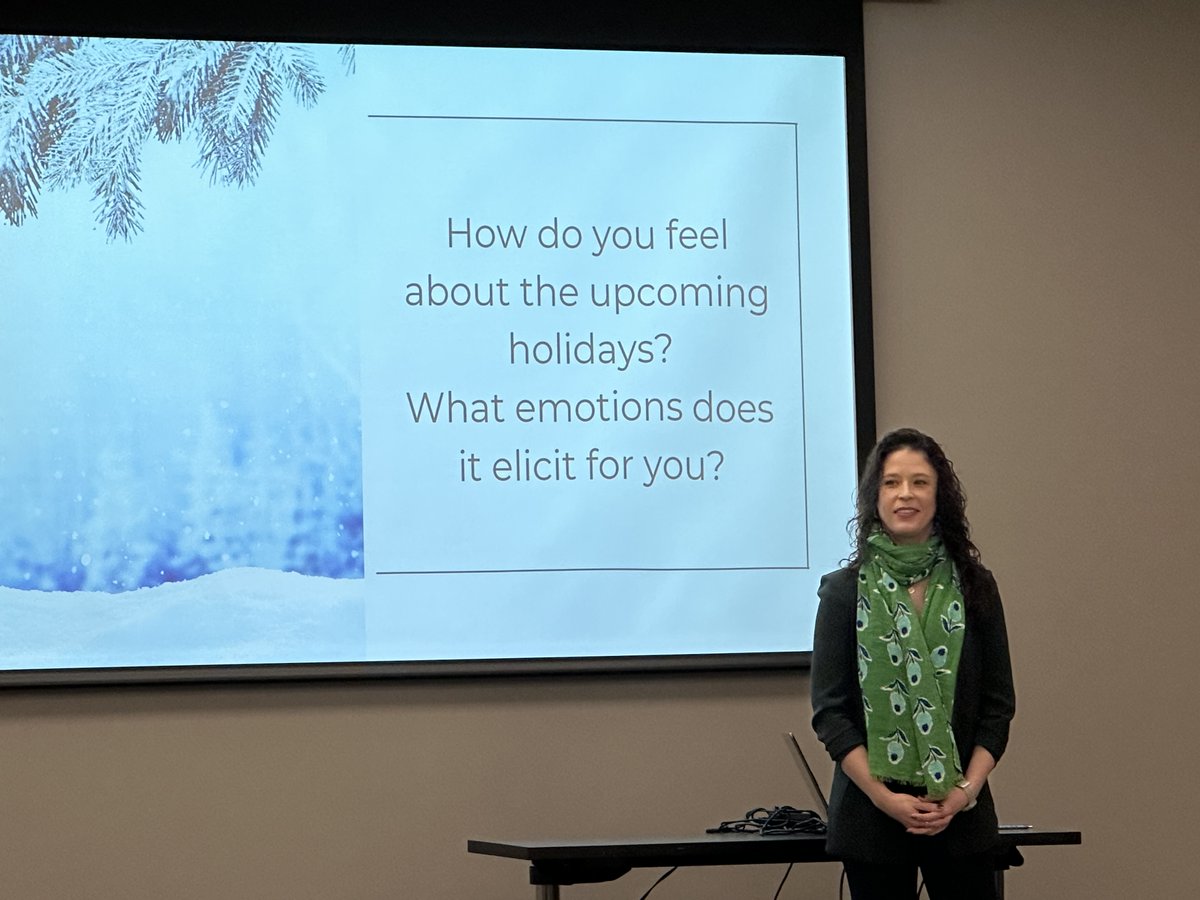 bluecourage's tweet photo. Michael facilitated and Monique Helstrom taught a session today on communication and leadership for the Executives of the Louisville Metropolitan Police Department Leadership Development Institute!
#lvmpdLDI #BLUECOURAGE #LEleadership #communication #moniquehelstrom #LVMPD https://t.co/K0ccELumTC