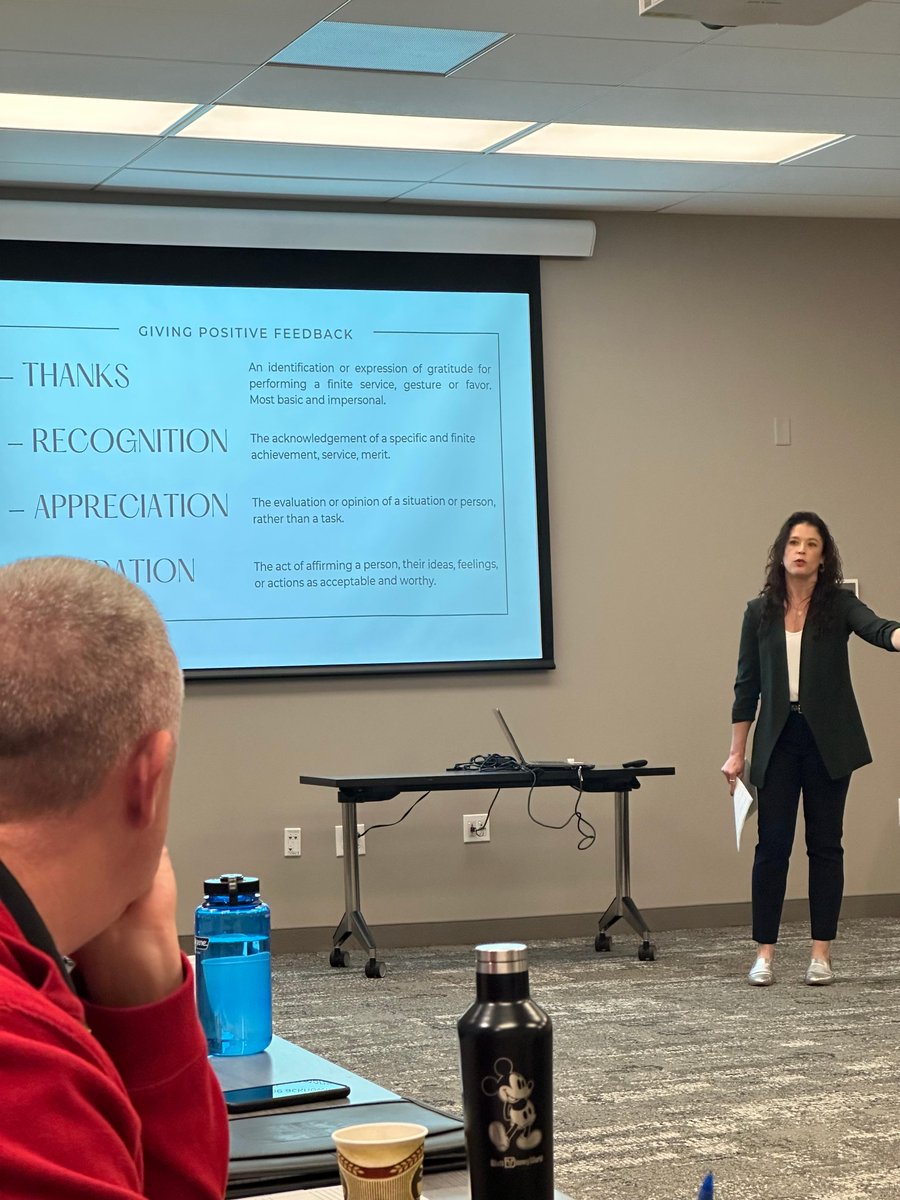 bluecourage's tweet photo. Michael facilitated and Monique Helstrom taught a session today on communication and leadership for the Executives of the Louisville Metropolitan Police Department Leadership Development Institute!
#lvmpdLDI #BLUECOURAGE #LEleadership #communication #moniquehelstrom #LVMPD https://t.co/K0ccELumTC
