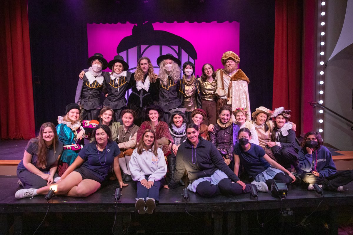 Congratulations to the cast and crew of the Upper School Musical, “Something Rotten!” on a great performance! The theater was filled with laughter, and a good time was had by all!