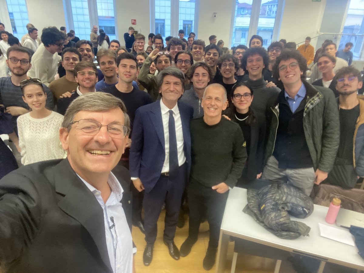 Back at ⁦@Unibocconi⁩ to debate Tech and Strategy with Master’s students. As always refreshing and stimulating. Thanks Prof Verona and faculty!