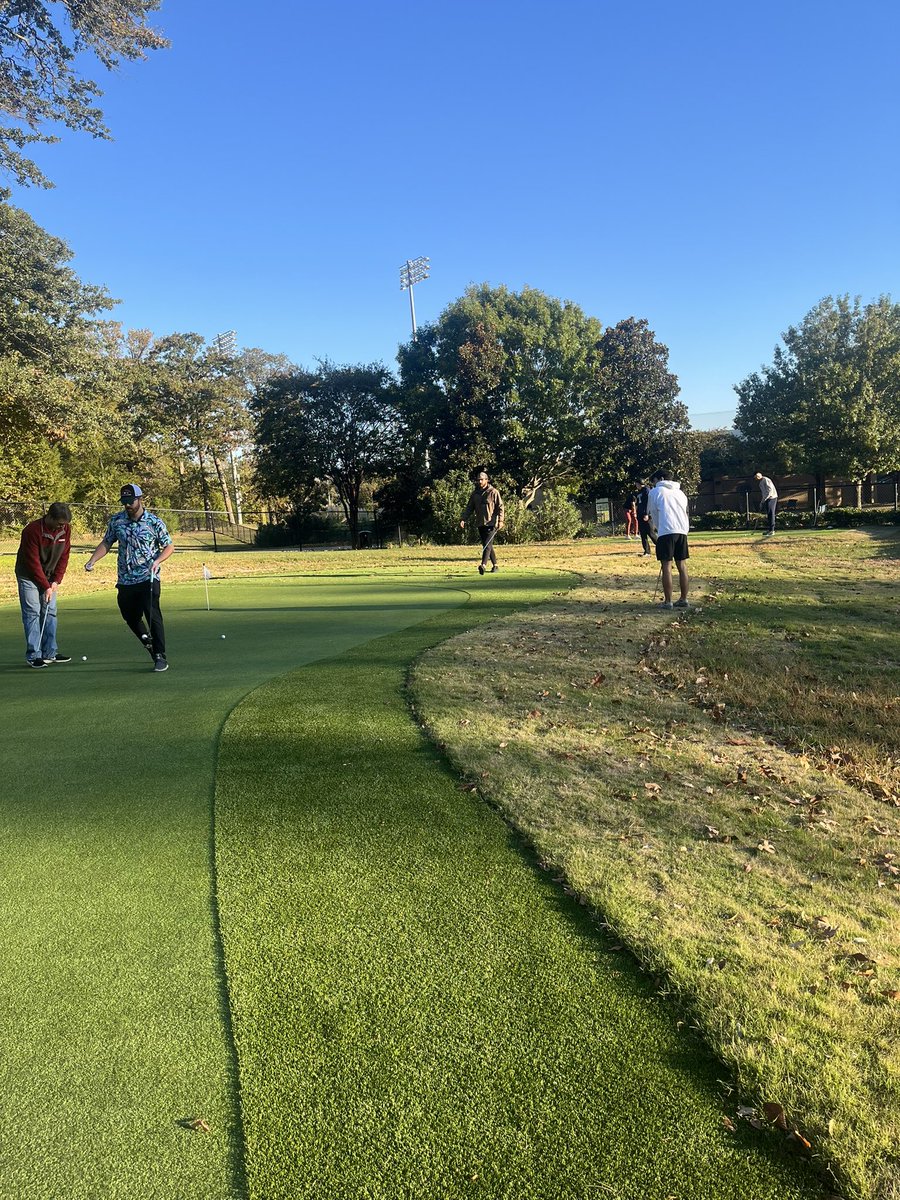 uttylerbaseball's tweet photo. Thanksgiving turkey sandwiches, some bags and a chipping putting contest to send the boys into the break! https://t.co/KA0C4LPXd6