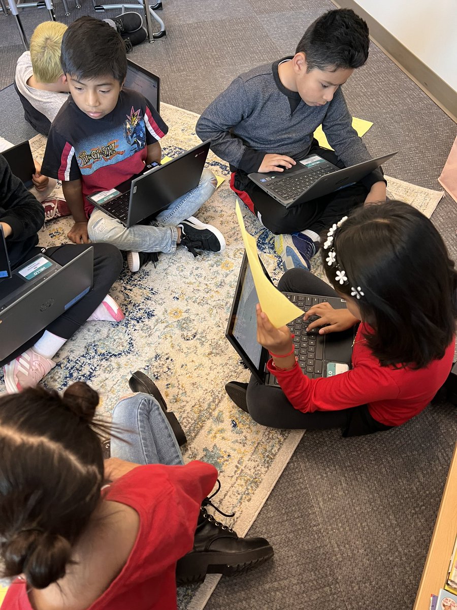 Check out this author guiding her peers in small group on how to open google docs, create a heading, type and add graphics to their list article! Look at these authors go! 📝 💻 <a href="/BCPS_ELA/">BCPS ELA</a> <a href="/TeamDundalkES/">TeamDundalkES</a> #MyView