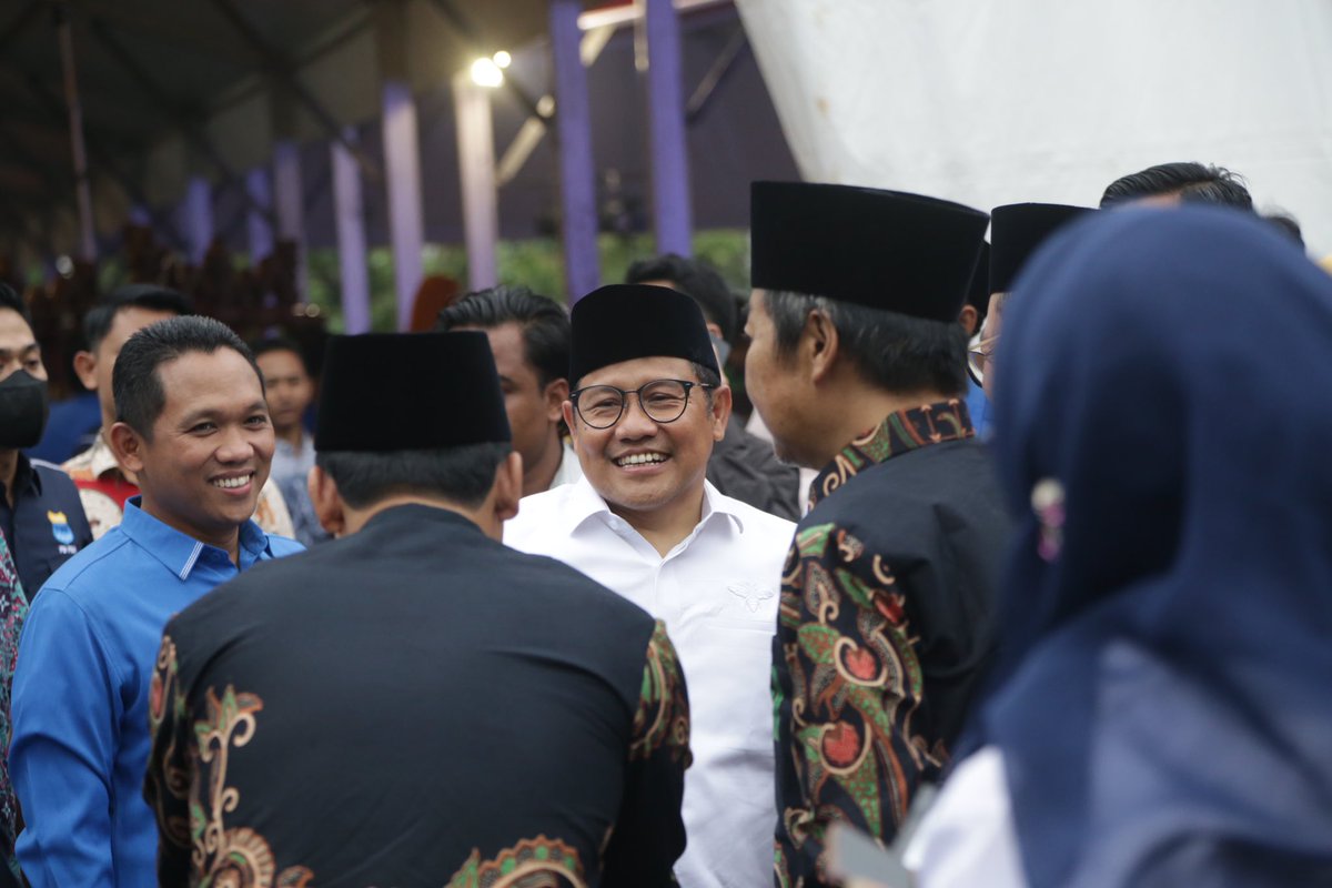 DPP_PKB's tweet photo. Ketua Majelis Pembina Nasional (Mabinas) Pengurus Besar Pergerakan Mahasiswa Islam Indonesia (PB PMII), Gus Muhaimin @cakimiNOW secara resmi membuka Musyawarah Kerja Nasional (Mukernas) PMII se Indonesia di UIN Sayyid Ali Rahmatullah Tulungagung, Kamis, 17 November 2022. https://t.co/4LERLLGuJr