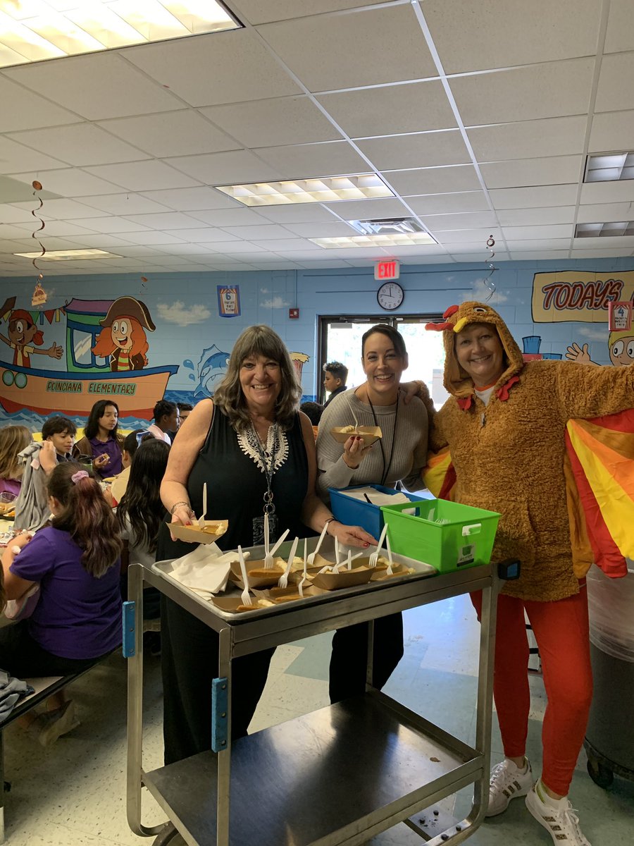 PoincianaCCPS's tweet photo. Our Pelicans had a wonderful feast today… thanks to the ladies in our cafe and some adult “turkeys”! So many of our students ❤️ pumpkin pie! #GivingThanks #HappyThanskgiving @CrazyBookLadies https://t.co/xG16yBSwSI