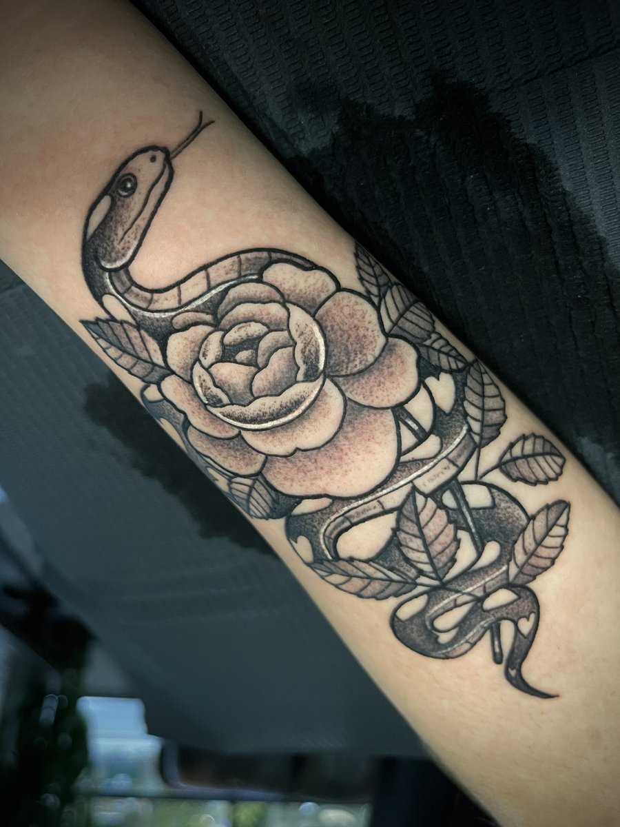emillionz_'s tweet photo. some recents ✨
Thank you to everyone that gives me a reason to get my ass up and get to the shop. Tattoos make the world go ‘round (not really but they definitely make it cooler) https://t.co/rfwABzWTva