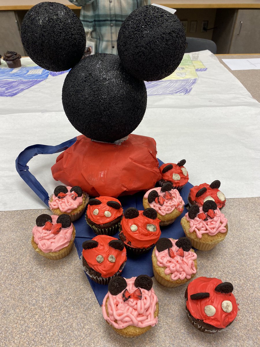 Emily Beye tweet media