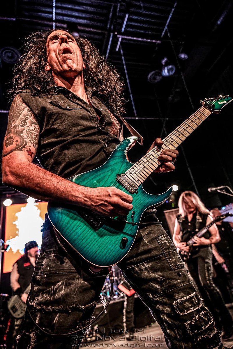 Check out this short interview at loveinthelyrics.com featuring Niviane guitarist Gary Tarplee.

loveinthelyrics.com/post/writing-s…

#metal #powermetal #niviane #guitarist