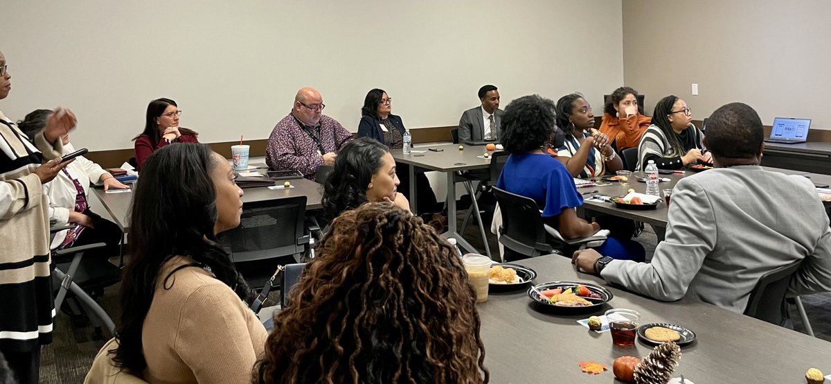 Nothing is better than closing out a day with our Aspiring Principals. Thank you leaders for your commitment and courageous leadership! #BelieveinSpring #LeadershipMatters