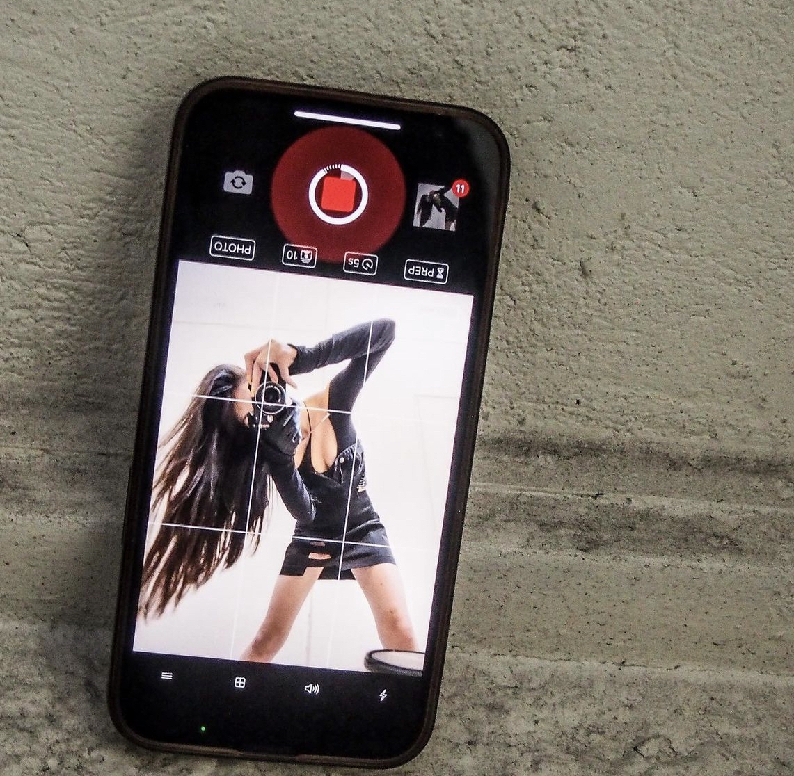 FIDM's tweet image. Get the #rundown on the #fidmlife from the perspective of a student! Check out our Instagram Guides to get connected with a Social Ambassador: bit.ly/3tGjNss