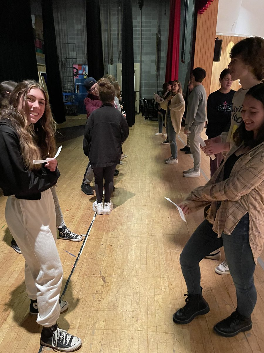 LimaBoyle's tweet image. Senior Honors English 12 students launching our Shakespeare unit in the auditorium. Of course, the world is but a stage! #oakerpride #Keylines #schema #goodDrama @OakerELA @CoventryOakers @RIDeptEd