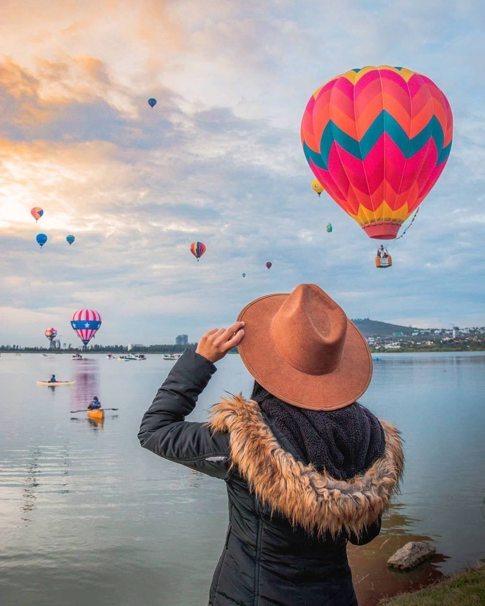 guanajuato's tweet photo. Estamos a menos de 1️⃣ día de vivir toda la emoción del Festival Internacional del Globo 🤩🙌🏻 Te esperamos del 18 al 21 de noviembre en el Parque Metropolitano de #León 🎈🧺 #FIGLeon #HechoDeMexico

📸 jocelyn_brieno / andy.vago / soyalessrojas https://t.co/Nsq1Enqc4J
