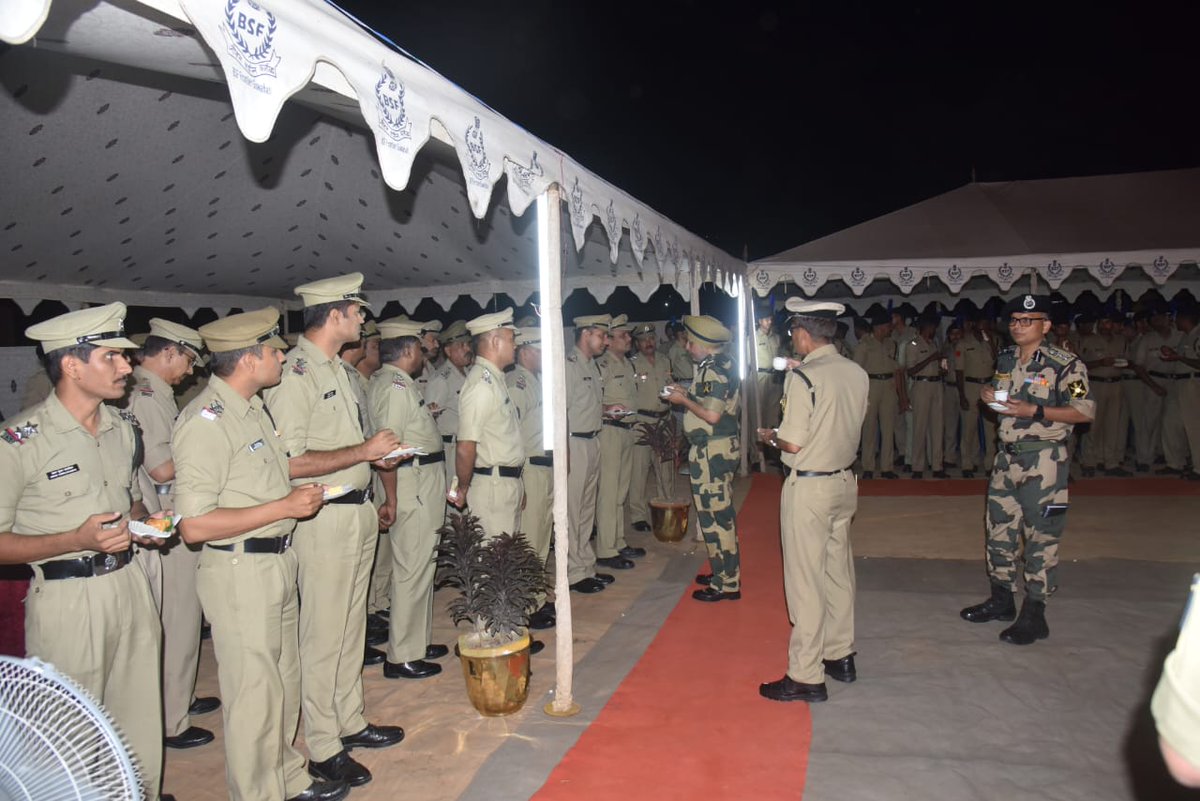 BSF_Guwahati's tweet photo. On 17th Nov 2022, Sh R S Bhatti, IPS, ADG(EC) Kolkata visited @BSF_Guwahati FTR, chaired Prahari sammelan, interacted with troops and applauded the tireless efforts of #Bordermen in securing the borders of the nation

#FirstLineOfDefence https://t.co/CWQ5VDtsIZ