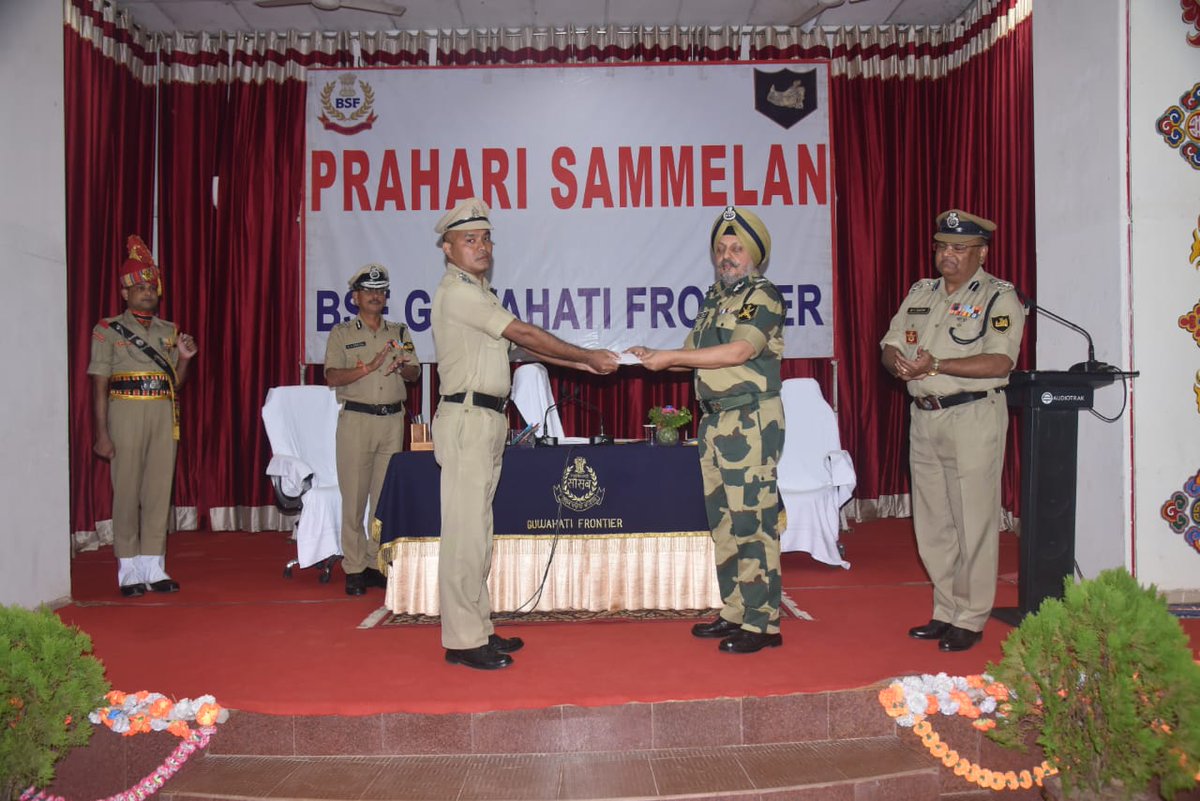 BSF_Guwahati's tweet photo. On 17th Nov 2022, Sh R S Bhatti, IPS, ADG(EC) Kolkata visited @BSF_Guwahati FTR, chaired Prahari sammelan, interacted with troops and applauded the tireless efforts of #Bordermen in securing the borders of the nation

#FirstLineOfDefence https://t.co/CWQ5VDtsIZ