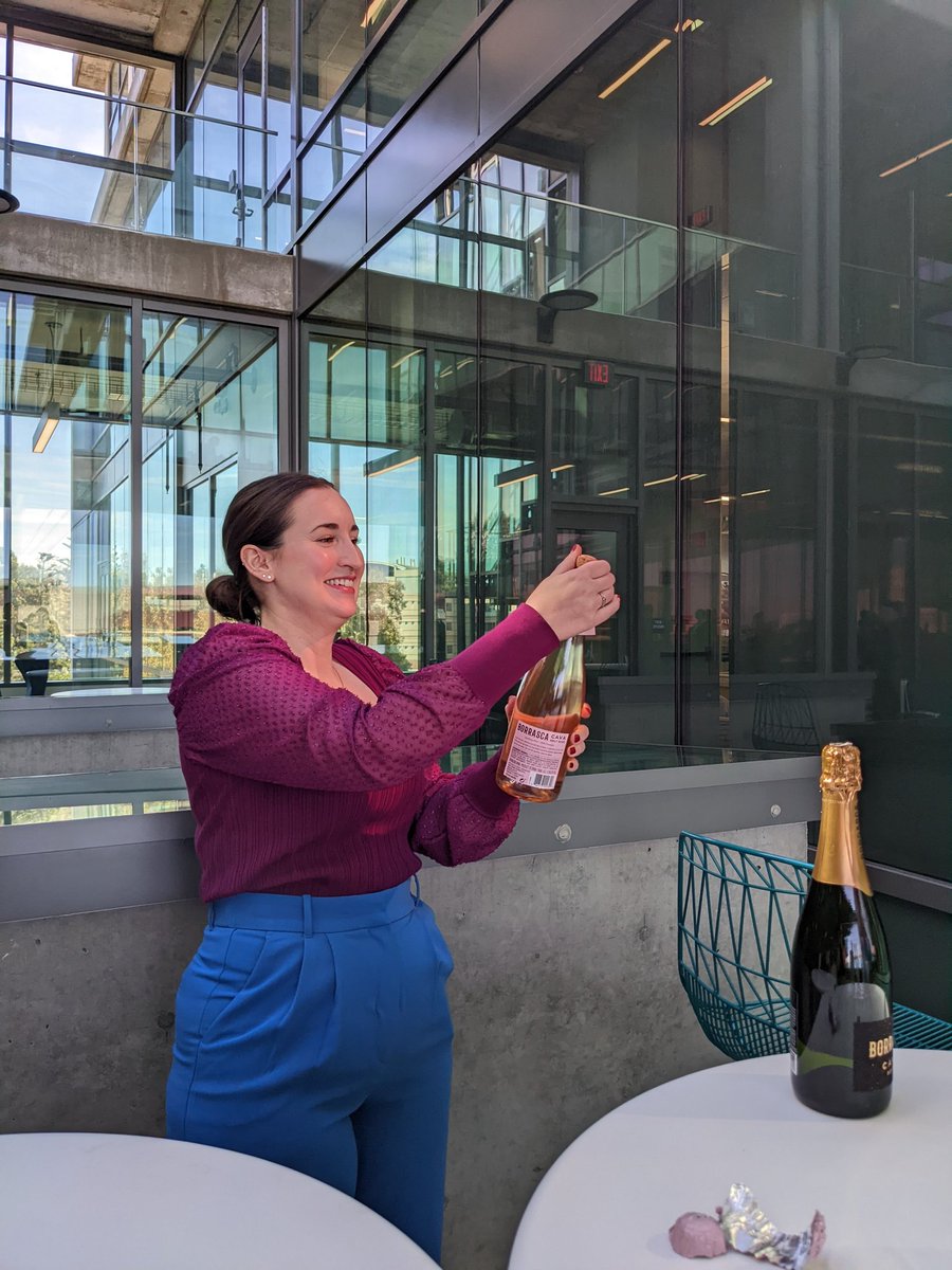 Congratulations to our newest graduate, Dr. Meghen Goulet!!! 🥂🎉 #CobaltQueen #PhDone