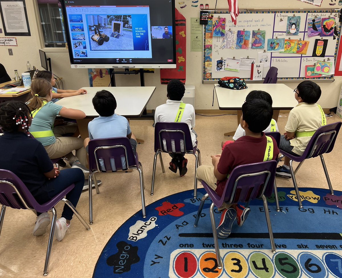 The @ElbridgeGaleES Gator Bots 🐊 🤖 enjoyed the “Get Energized” industry chat hosted by @insideFPL. @tchr_mama @FLLFlorida @FIRSTinFlorida @southFLrobotics @firstlegoleague