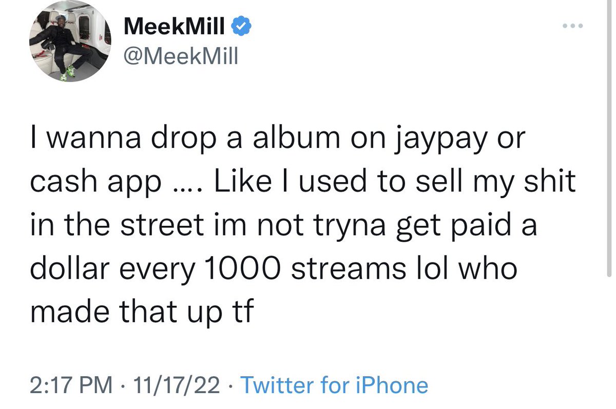 OsoChattin's tweet photo. #Meek tryna drop a project thru #CashApp or #Jaypay 💿
Y’all think this would work? 🤔
#Hiphop #Rap #Music #MeekMill #Album #DreamChasers #Philly #OsoChattin #Culture #Trending https://t.co/2lHKgZc2bC