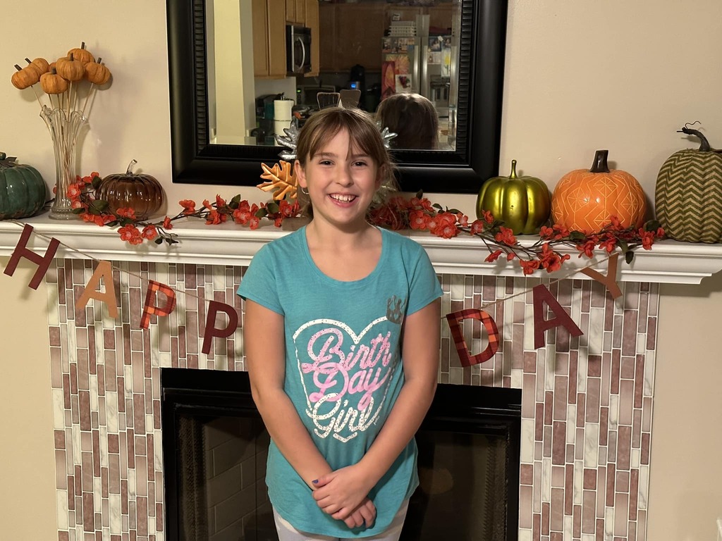 Despite all explanation, we have have a 9-year-old. Happy birthday Brynn! instagr.am/p/ClFRvrUsHIM/