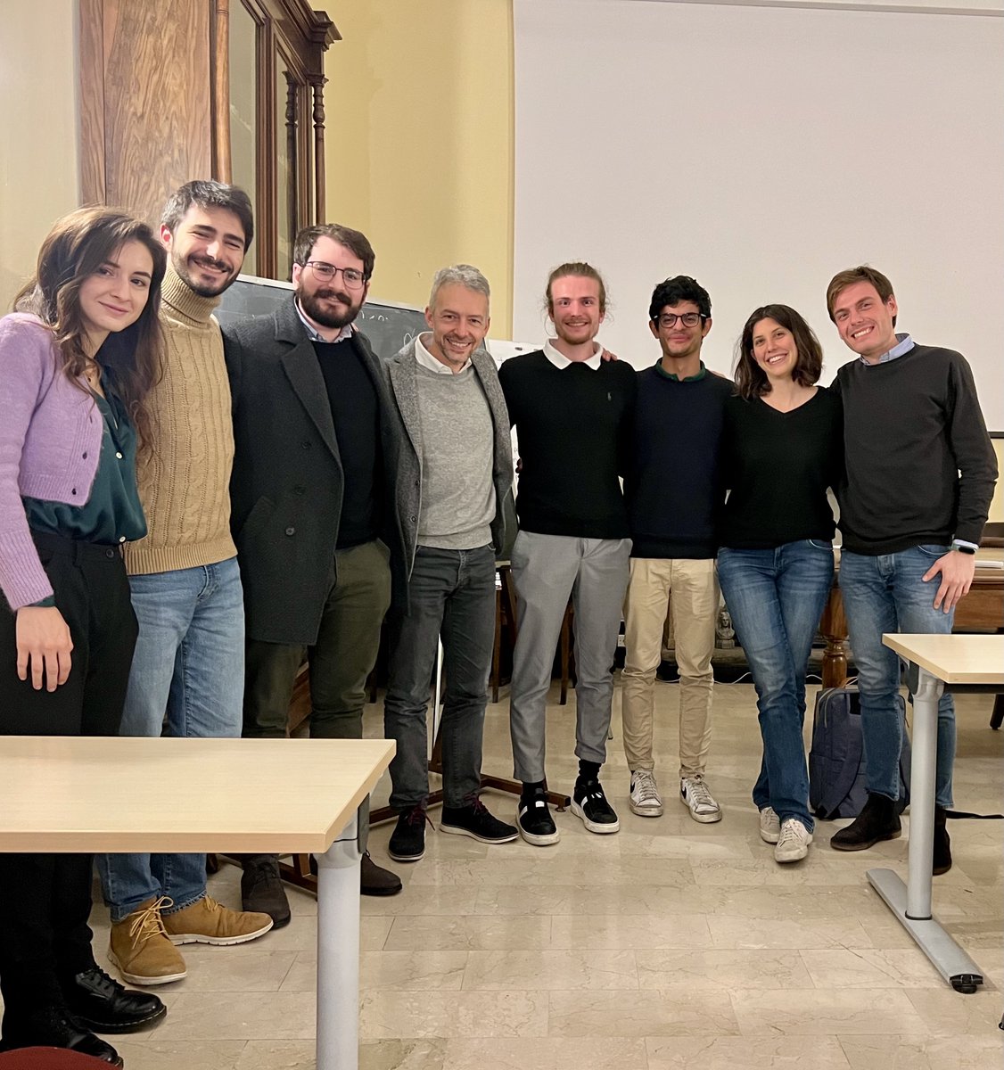 #publichealth values and perspectives at the centre of the seminar 'Health systems for a global future' by @ecapobianco, from @WHOFoundation. His advice is always inspiring for young #PH professionals. Thanks to @ghislieri_pavia for organising such exciting meetings with alumni.