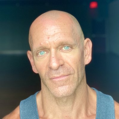 adamfiore111's tweet photo. #NewProfilePic https://t.co/Al7CalGzEH
