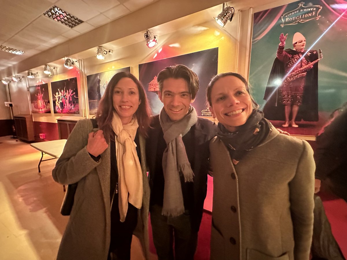 julie_cello's tweet photo. 🎶✨Hier soir nous avons été transportés dans l'univers magique du nouvel album“sensations”de ⁦⁦@GautierCapucon⁩ ⁦⁦@JeromeDucros⁩ ⁦@ON_Bretagne⁩ au ⁦⁦@CirquedHiver⁩!
Bravo et merci à toutes et à tous pour cette merveilleuse soirée!Vive la musique! https://t.co/T1FHxOZgRc