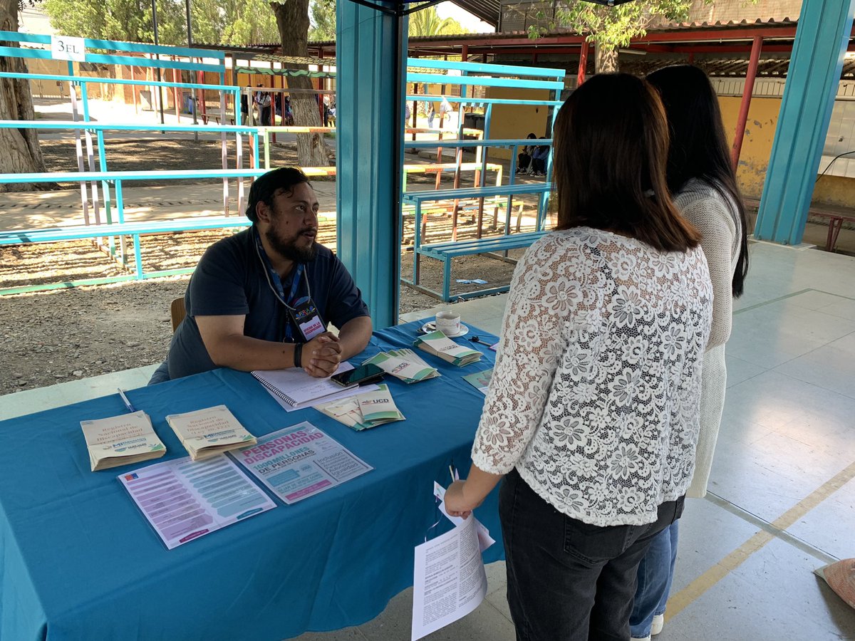 EducaViento's tweet photo. ⭕️ #llayllay El día de hoy se está realizando una “Feria Inclusiva”, en el Liceo Bicentenario por el marco del día internacional de la discapacidad. Cuya iniciativa busca sensibilizar e informar a la comunidad educativa del establecimiento y sus familias.
@MUNILLAY_LLAY https://t.co/eIK6YttZxW
