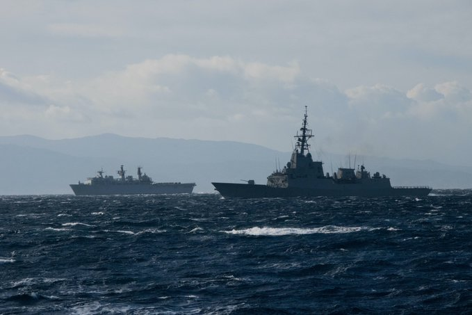 Brad63163092's tweet photo. Several ships fro @COM_SNMG2 participated in #DynamicGuard 22-2 - a semi-annual electronic warfare exercise - including @USNavy USS Forrest Sherman, @Armada_esp ESPS Cristobal Colon, @RoyalNavy HMS Albion, @ItalianNavyITS Alpino & ITS Stromboli. https://t.co/YDes4h0FE1
