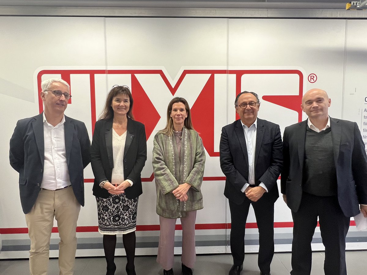 MedefOccitanie's tweet photo. Pour clôturer la #SEE22, le @MedefOccitanie, en collaboration avec @PolyviaFr et @acmontpellier, ont permis à une quarantaine d’élèves de la troisième à la terminale de visiter @hexisgraphics et de découvrir les #metiers. @medef @sophie_garcia31 @Medef34 https://t.co/w0xx75k2gn