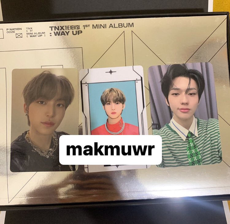 jeonghangantuk's tweet photo. (HELP RT) wts wtb album tnx ina indonesia
#wts #wtb hello 82 tnx signed album way up #zonauang good condi semuanya lengkap.

price dm video condi dm yaaa https://t.co/WngsPfTKm5