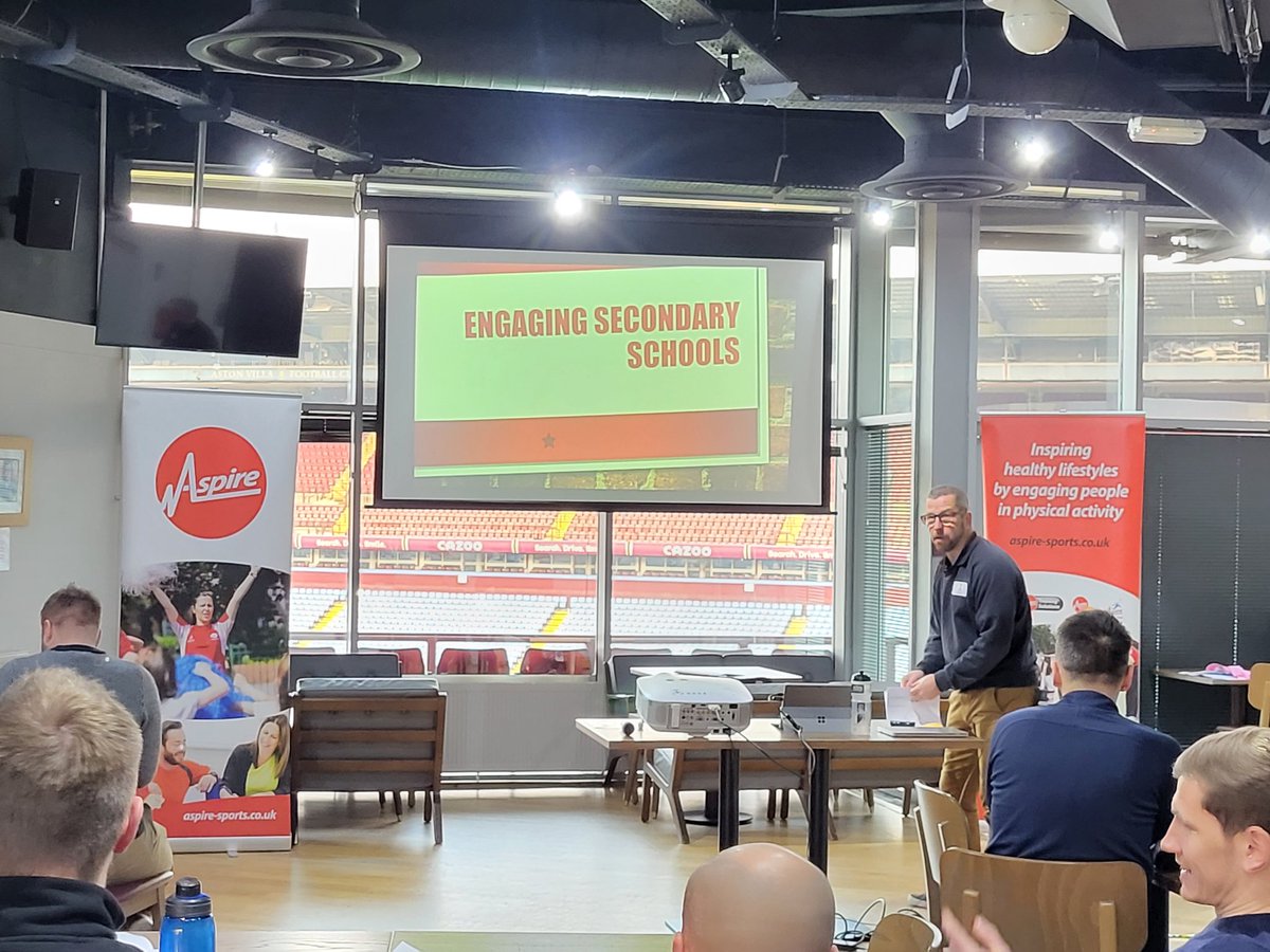 Aspire_Oli's tweet photo. Afternoon workshops learning all about secondary schools education @aspire_partners #AAPConference22 https://t.co/XiE9W5pM5Q