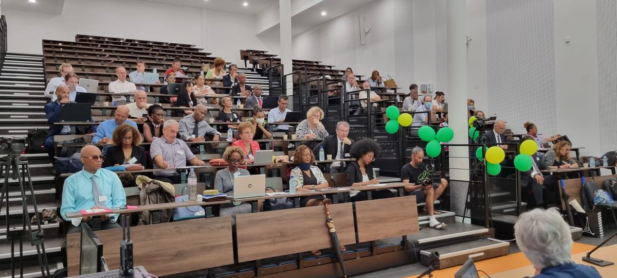 Ce jeudi 2 décembre 2022 le Recteur a inauguré le 1er séminaire de l’EAFC, l'École Académique de Formation Continue au Lycée Melkior🎈
Depuis la rentrée 2022-2023, l’EAFC est en fonction et assure la formation des personnels enseignants et administratifs de l’<a href="/acguyane/">Académie de Guyane</a> ✅