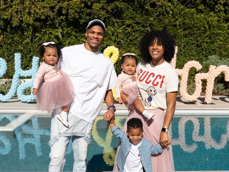 ProphetXHoops's tweet image. The only real family men left in the NBA