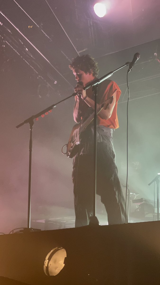 senelleserna's tweet photo. @dominicfike i adore you more and more every day🤍, can’t wait to see you again- pics by me:,) 12/1 nyc https://t.co/M6dZcDMIVZ