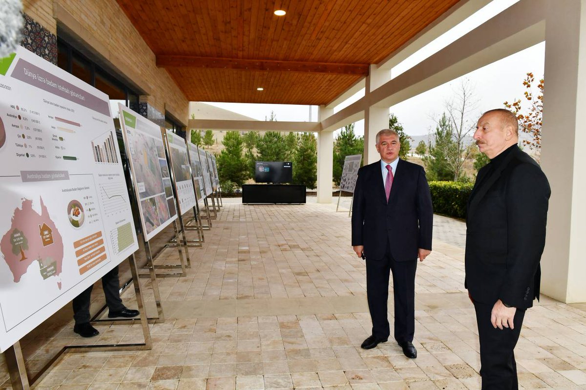 YAP_1992's tweet photo. Prezident İlham Əliyev “Şəki-Oğuz” Aqroparkında yaradılan şəraitlə tanış olub.
https://t.co/33LeEoIe5h https://t.co/2exkiQkcac