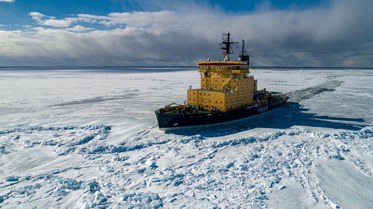 Isbrytarna gör sig redo för säsongen. Om kylan håller i sig ett par veckor kan första assistansen bli innan jul. sjofartsverket.se/sv/om-oss/nyhe…