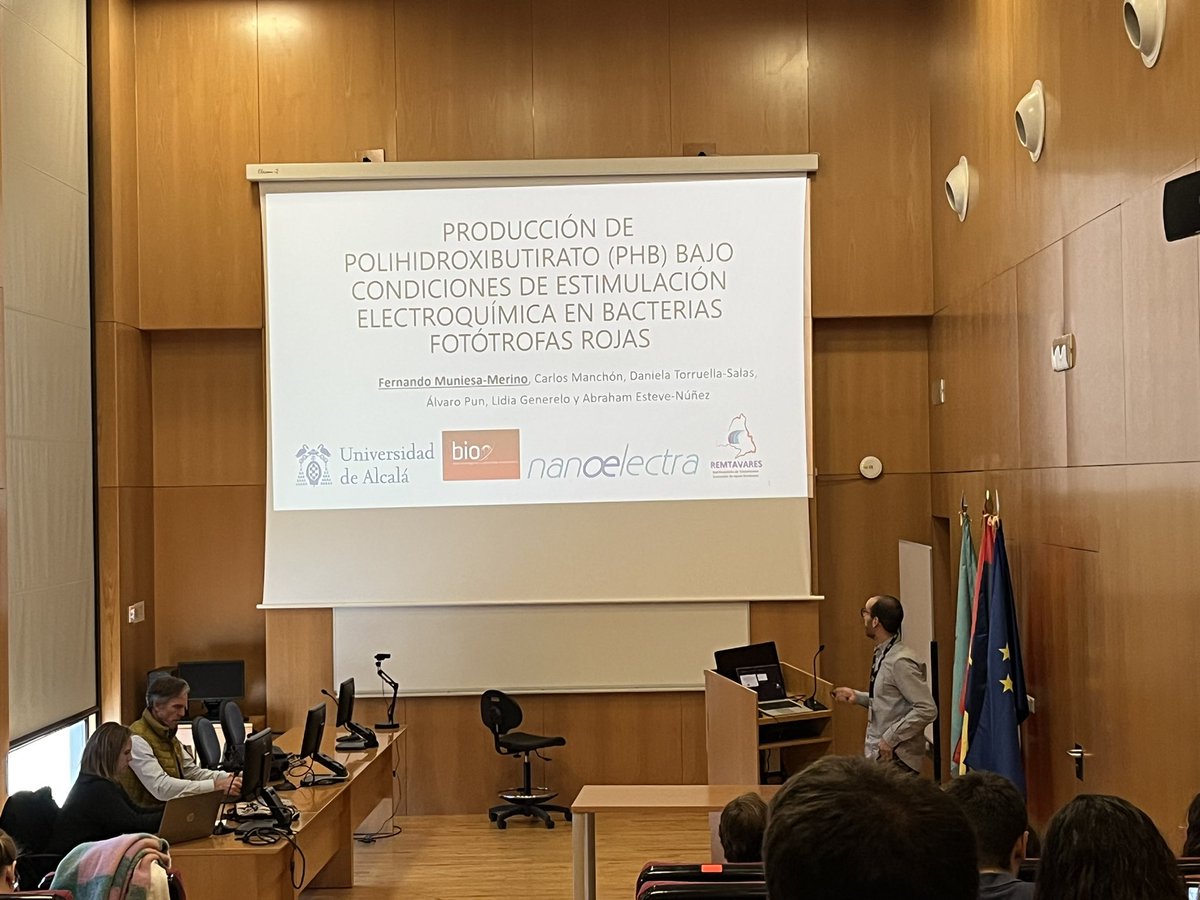 Remtavares_CM's tweet photo. Terminamos la tercera sesión del Workshop con las presentaciones de Fernando Muniesa, Laura Chaparro desde Colombia, Raúl Molina y Antonio Berná. https://t.co/ANKHwChXo0
