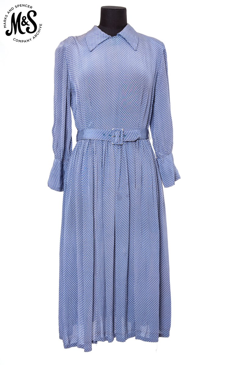 MandSHeritage's tweet photo. Not so much pattern appreciation as polka dot appreciation, how perfect is this 1940s utility number?
We love the deep cuffs and matching belt 😍
#1940s #40sstyle #cc41 #cc41dress #utilitywear https://t.co/IAJdBAa9su
