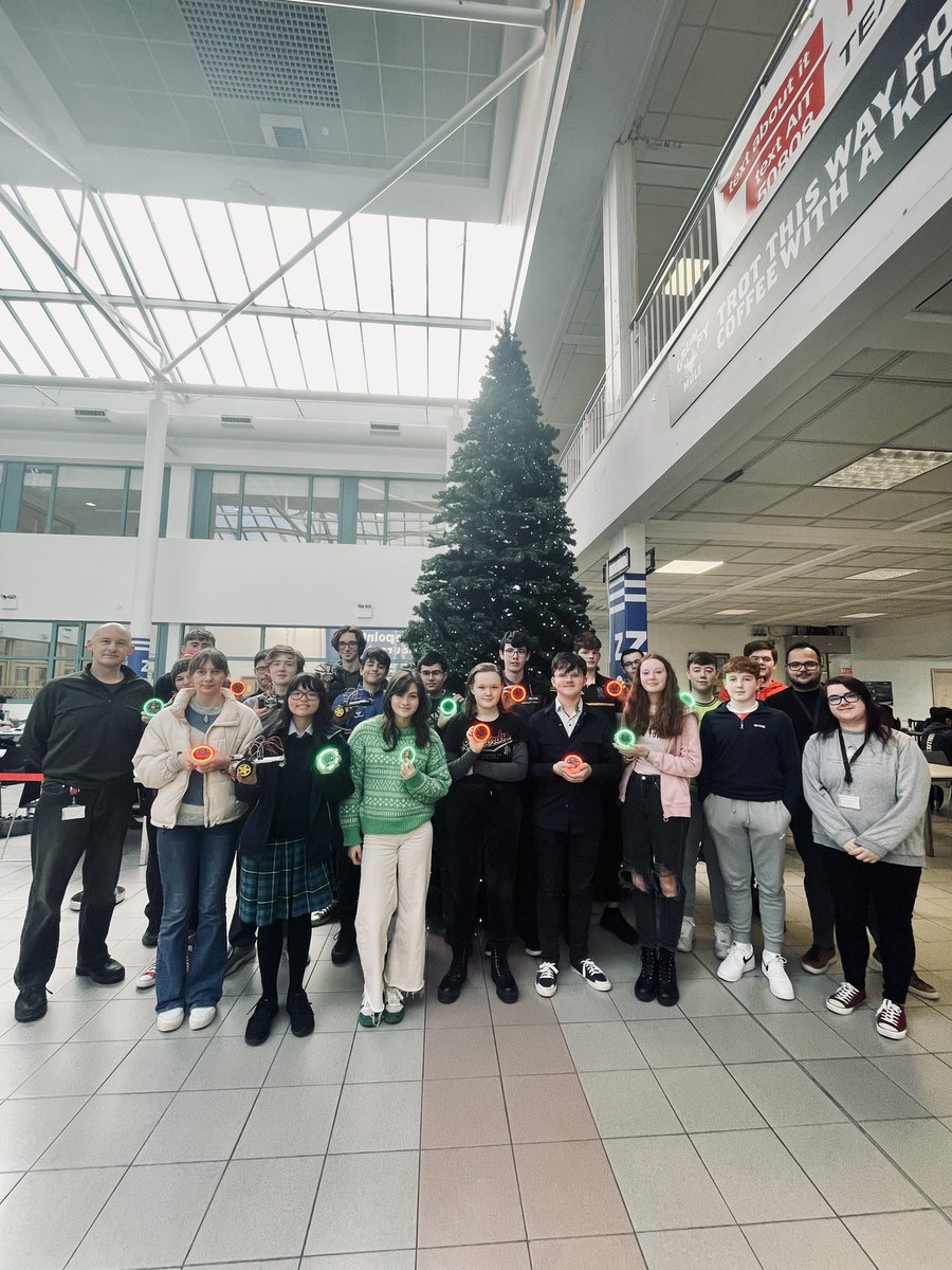 Karol_Fitz's tweet photo. #CreativeCluster @TUS_Athlone_  has wrapped up for this semester. Wishing those participating, involved and working behind the scenes (@fiona_killian) a well deserved break.  See you all back again in January. https://t.co/ixR8Hd9qE9