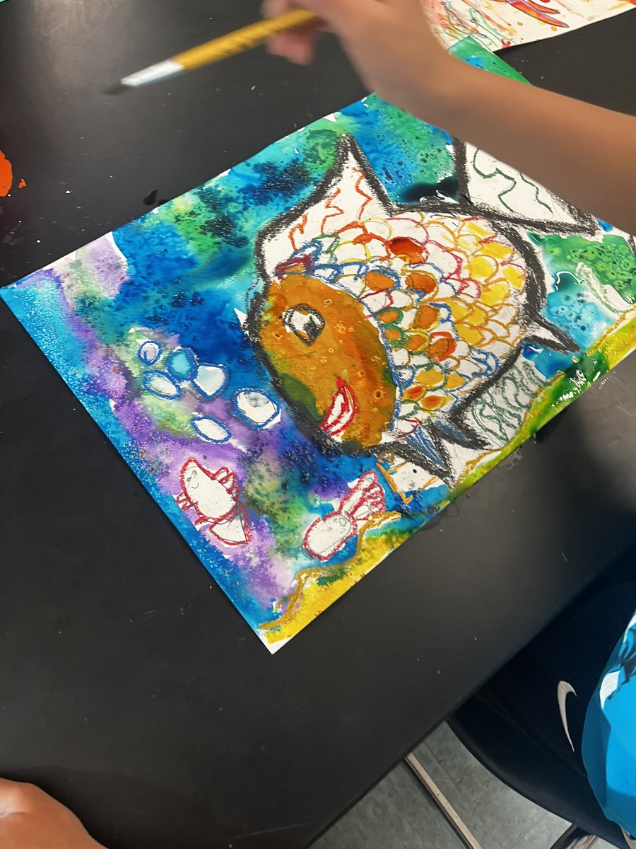 Kindergarten rainbow fish paintings using wet on wet watercolor techniques to blend the background is always a favorite in the art room! <a href="/VinsonOwenOwls/">Vinson-Owen School</a> #art