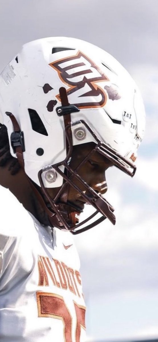 Huge thanks to my teammates and coaches <a href="/TheViewFootball/">MV Wildcats Football</a> for a great season. This year has made such an impact in life. 🏈 Check out my Senior Season highlights. 
hudl.com/video/3/161684…

Albert Scott, 2023 
#75 DE/DT 6’4 260lbs  
Mountain View High School Stafford, VA 
GPA: 3.4