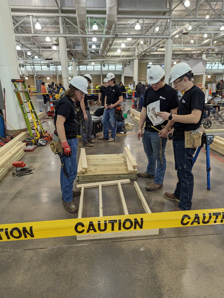 DarellButcher's tweet photo. SEP students are competing in ABC Craft Championship Day. Welding, Electrical, and Construction. #1SEP #SEPHS https://t.co/Ch69s5ihB4