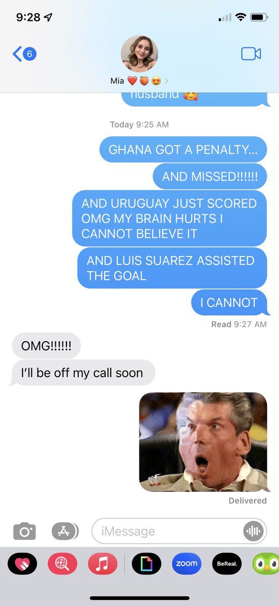 its_hyphenated's tweet photo. Live texting this Ghana Uruguay MADNESS to Mia https://t.co/I4ERZc2Ex2