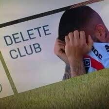 king_bushman's tweet photo. At this point 😂😂😂😂#URUGHA  #FIFAWorldCupQatar2022 https://t.co/YhjeVuRcgI