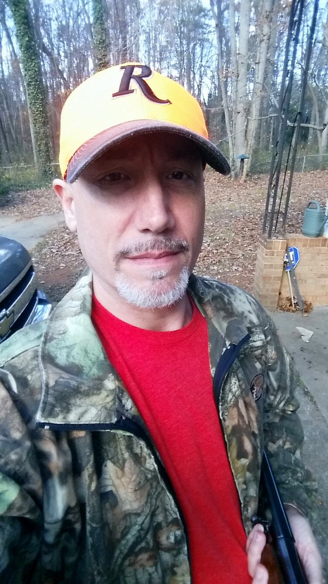 @RoyalTXGirl @DanielFortier15 @Grunt0325 @Docroc8404b1 @USMC_SGT03 @barefootcavalry @Richard35775465 @0331M60 @usmc1940 #REDFriday  From 2 minutes ago, heading to the woods shortly. #SemperFi #turn22to0